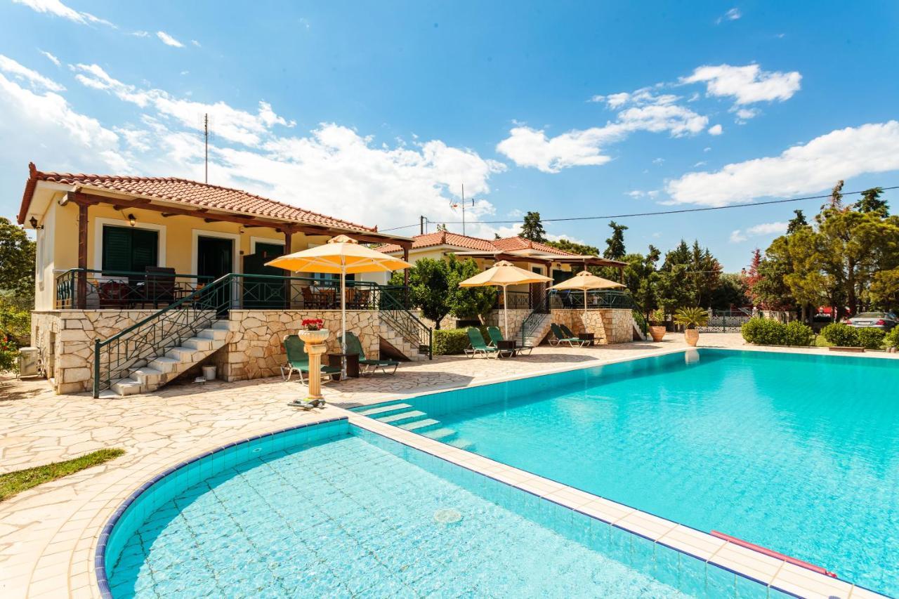 Dukes Poolside Houses Parálion Ástros エクステリア 写真