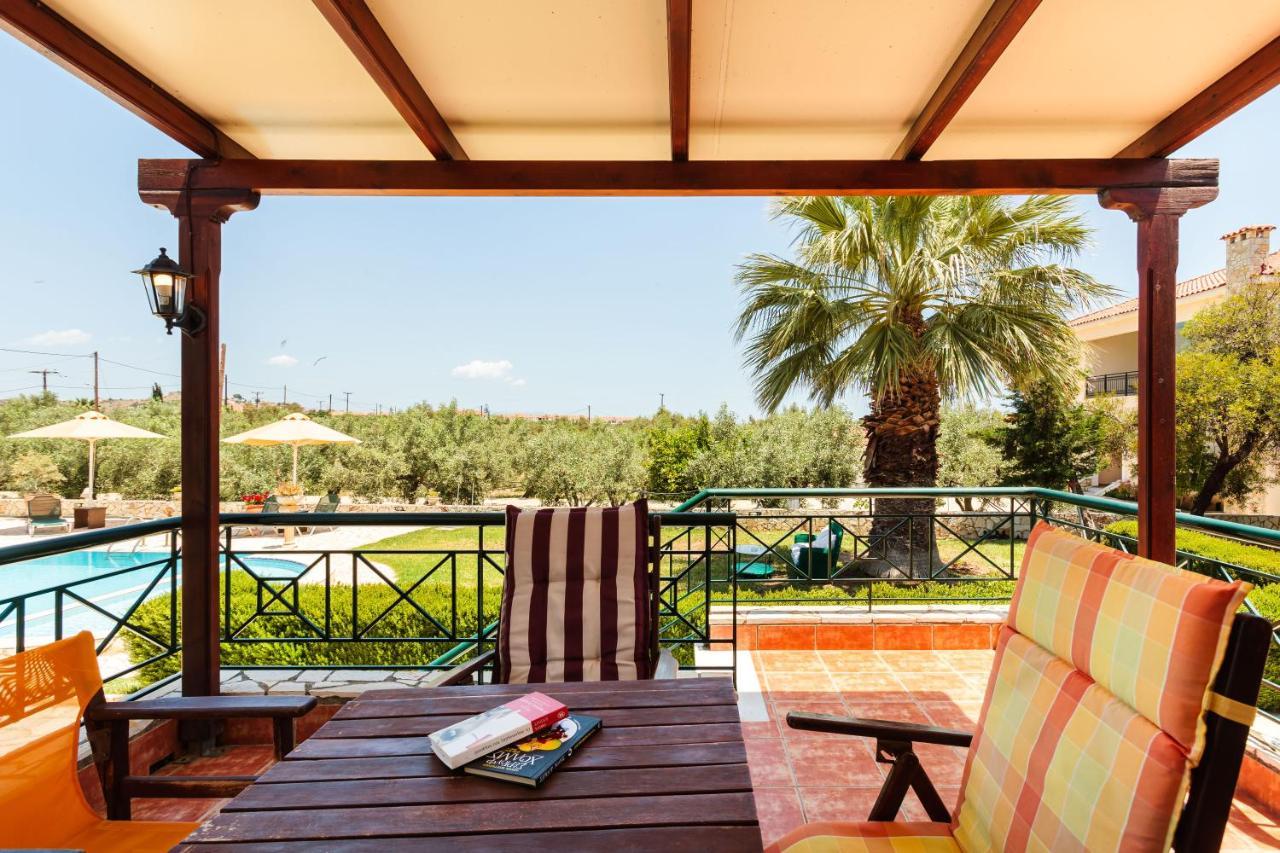 Dukes Poolside Houses Parálion Ástros エクステリア 写真