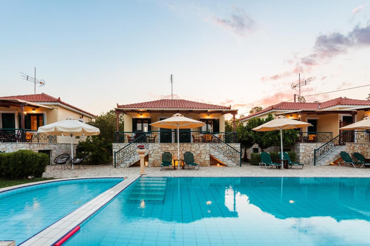 Dukes Poolside Houses Parálion Ástros エクステリア 写真