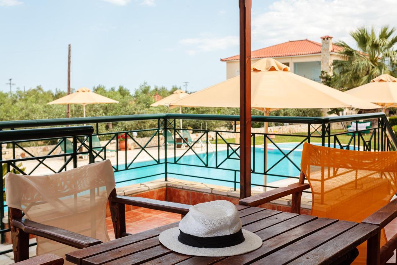 Dukes Poolside Houses Parálion Ástros エクステリア 写真