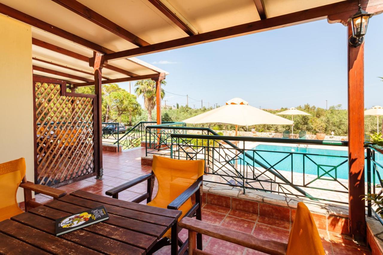 Dukes Poolside Houses Parálion Ástros エクステリア 写真