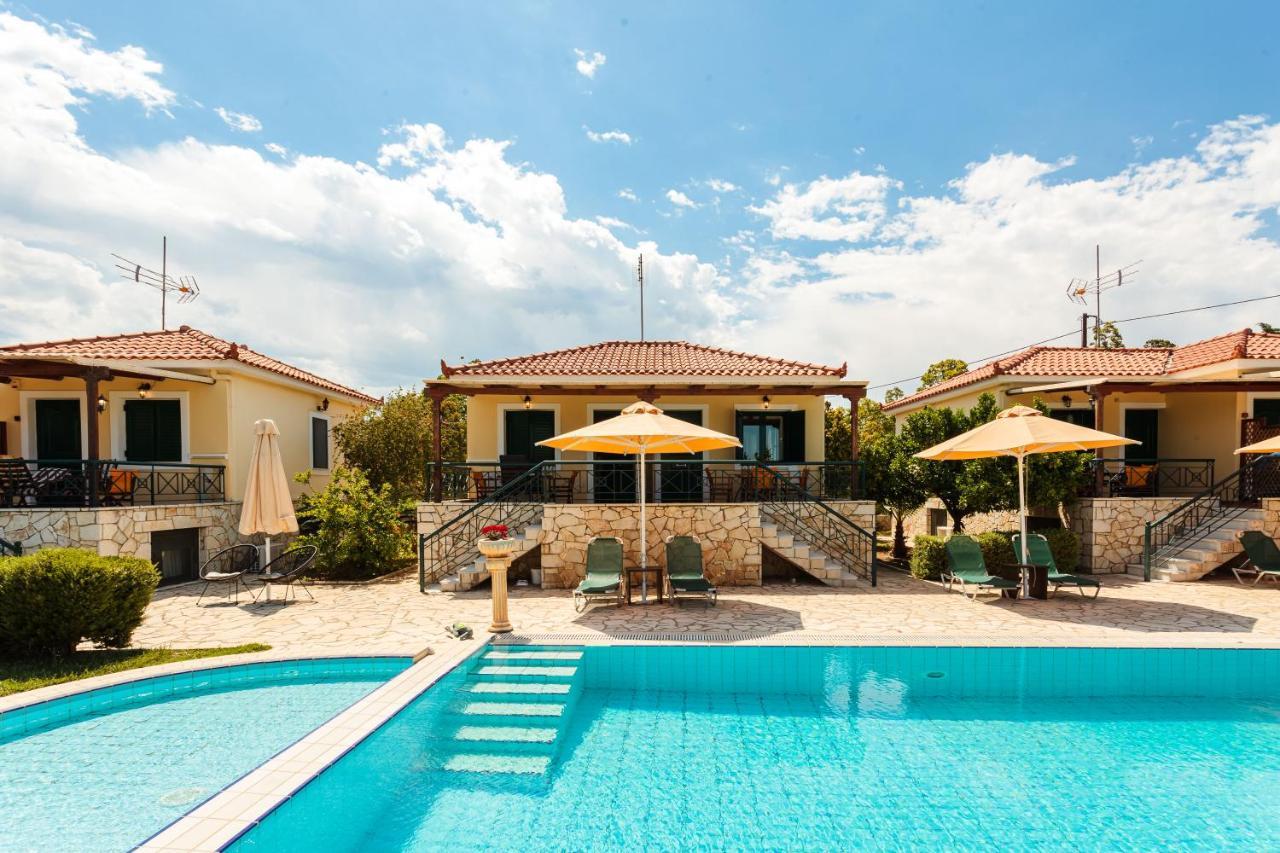 Dukes Poolside Houses Parálion Ástros エクステリア 写真
