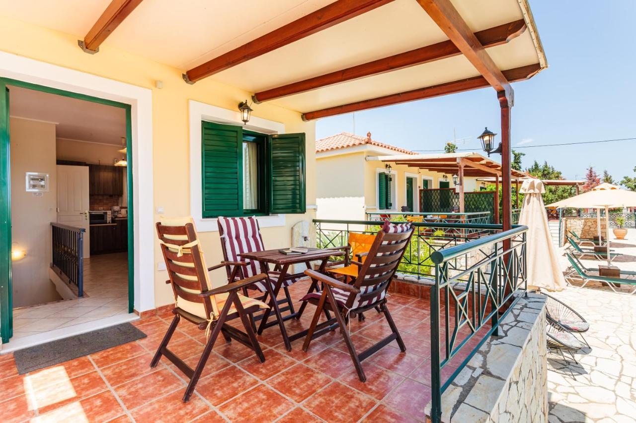 Dukes Poolside Houses Parálion Ástros エクステリア 写真