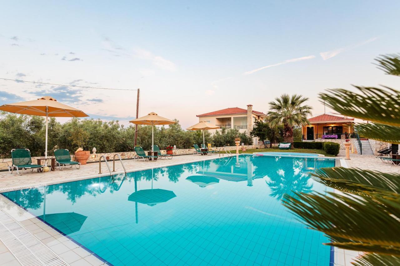 Dukes Poolside Houses Parálion Ástros エクステリア 写真