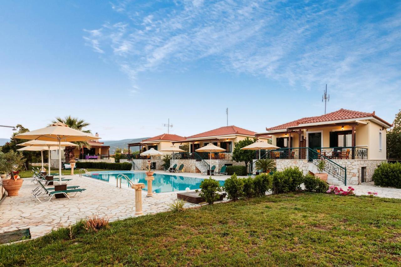 Dukes Poolside Houses Parálion Ástros エクステリア 写真