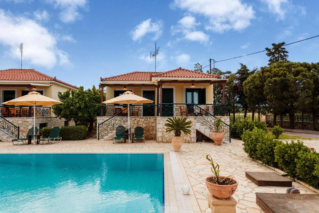 Dukes Poolside Houses Parálion Ástros エクステリア 写真